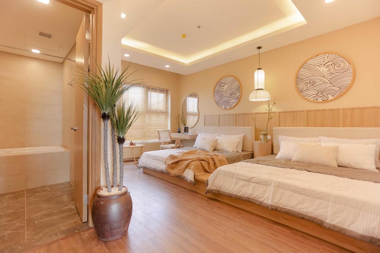 Апартаменты Q House- Flc Sea Tower Куинён Экстерьер фото